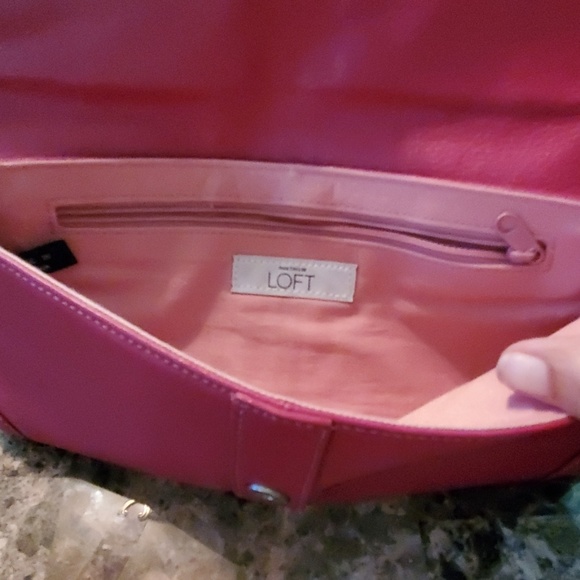 Nwot Ann Taylor Loft clutch - Picture 2 of 3